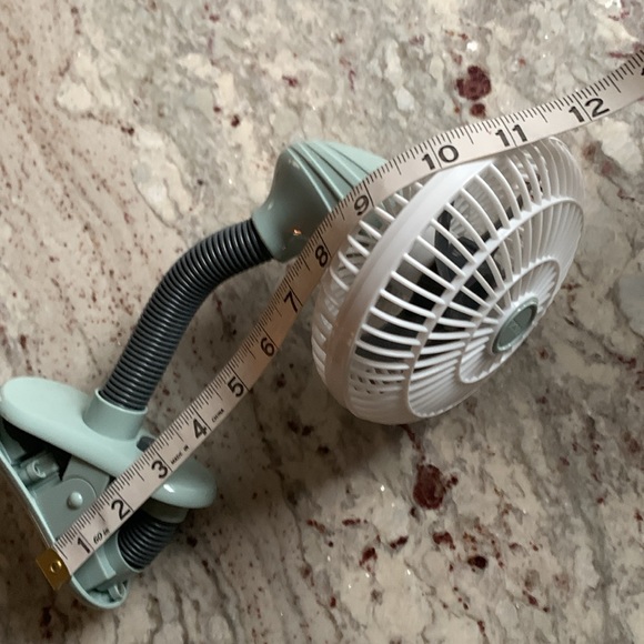 O2COOL Clip On Portable Fan - Picture 9 of 9